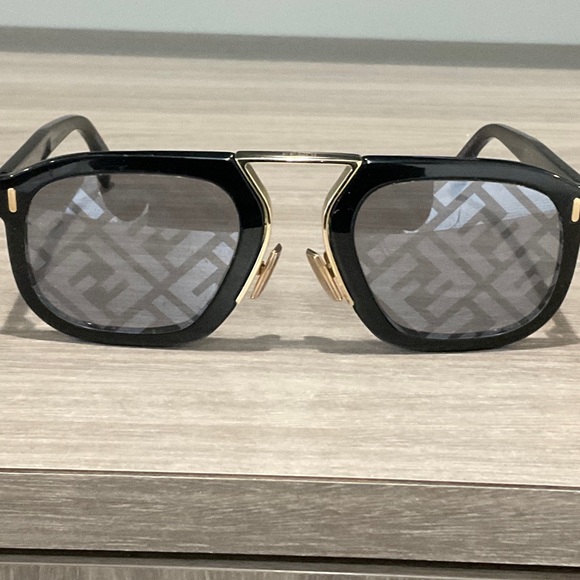 Men’s Designer Fendi Sunglasses